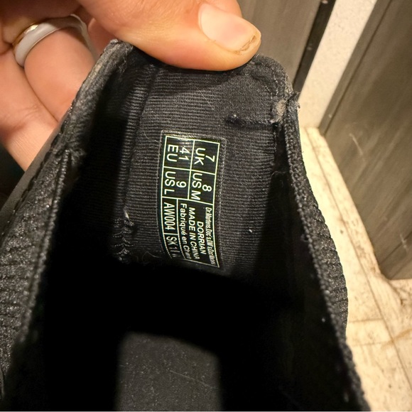 Dr. Martens Black Leather Chelsea Slip On Ankle Boot Womens Size 9 - Picture 5 of 5